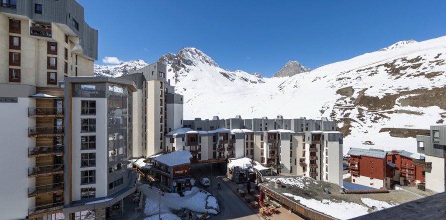 2 bedrooms Apartment in Tignes, France No. 99546
