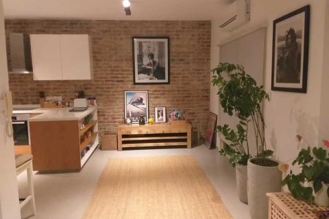 2 bedrooms Apartment in Agios Tychonas, Cyprus No. 63640 6