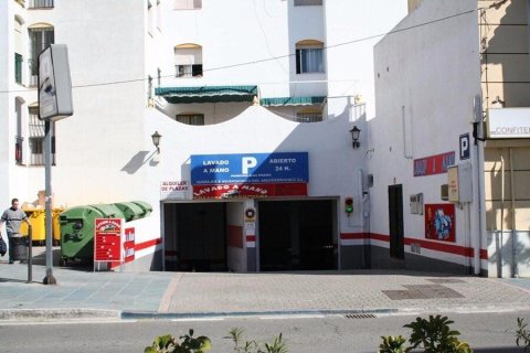 500m² Commercial property in San Pedro de Alcantara, Spain No. 25313