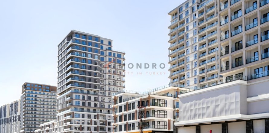 4 bedrooms Apartment in Istanbul, Turkey No. 116309