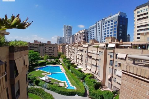 3 bedrooms Penthouse in Valencia, Spain No. 124727