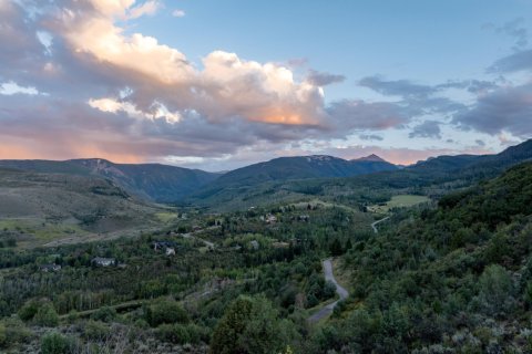 3.26m² Land in Edwards, USA No. 62111 1