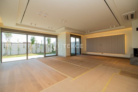 6 bedrooms Villa in Phu Tan, Vietnam No. 92748 11