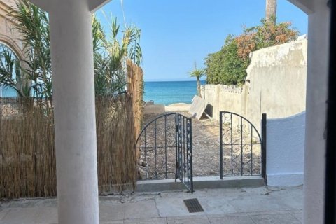 5 bedrooms Villa in Denia, Spain No. 129089 1
