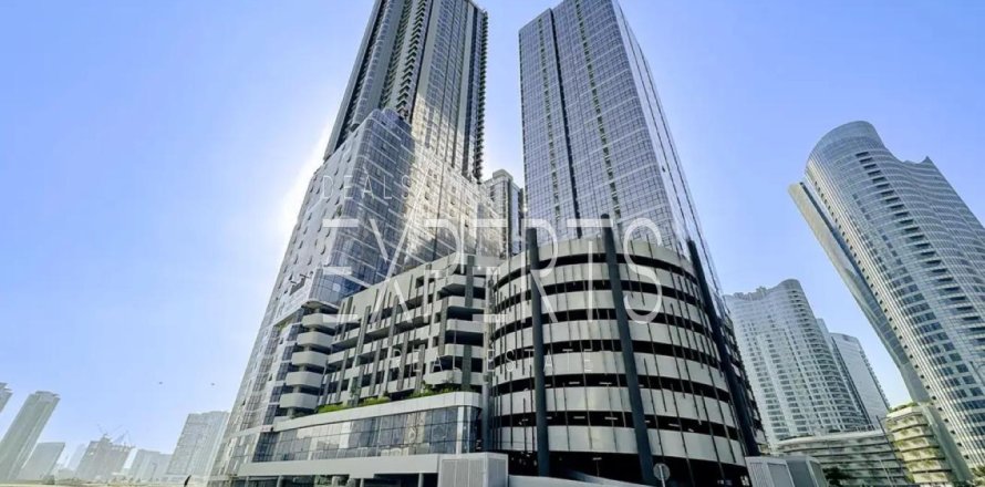 2 bedrooms Apartment in Al Reem Island, UAE No. 129686