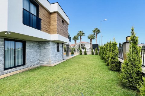 4 bedrooms Villa in Nenh, Vietnam No. 20731 11