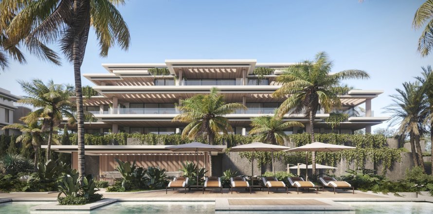 4 bedrooms Apartment in Estepona, Spain No. 111965