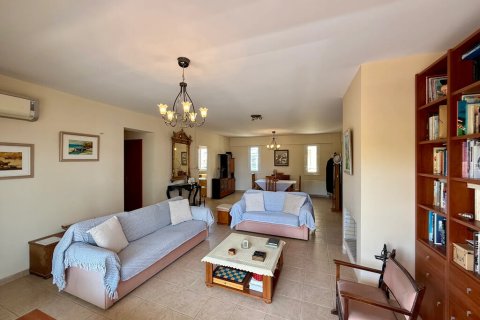 Квартира с 3 спальнями в Алимос, Греция №122509 5