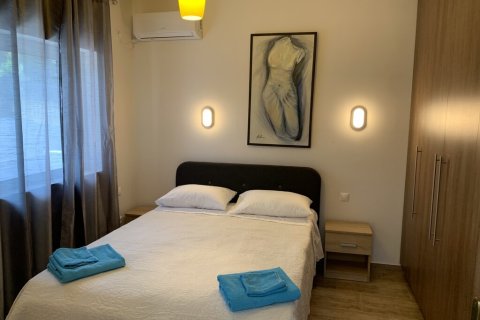 239m² House à Kalyvia Thorikou, Greece No. 107550 12