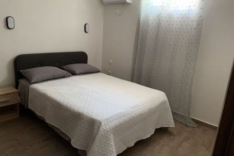 239m² House à Kalyvia Thorikou, Greece No. 107550 18