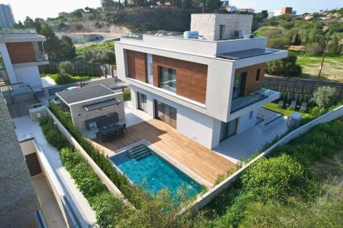 5 bedrooms Villa in Mouttagiaka, Cyprus No. 78918 3