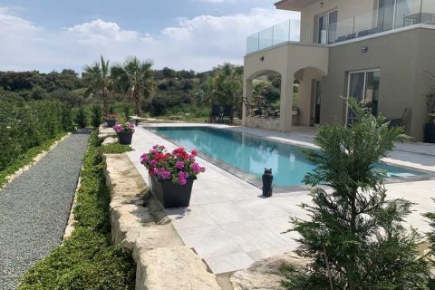 3 bedrooms House in Foinikaria, Cyprus No. 78336 8