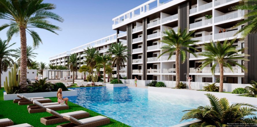 3 dormitorios Apartment en Torrevieja, Spain No. 127805