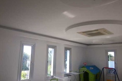 4 bedrooms House in Ypsonas, Cyprus No. 29533 7