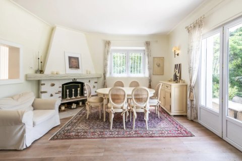 3 bedrooms House in Vallauris, France No. 80599 3