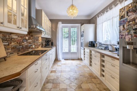 3 bedrooms House in Vallauris, France No. 80599 2