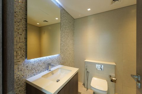 4 bedrooms Townhouse in Thach Than, Vietnam No. 95435 15