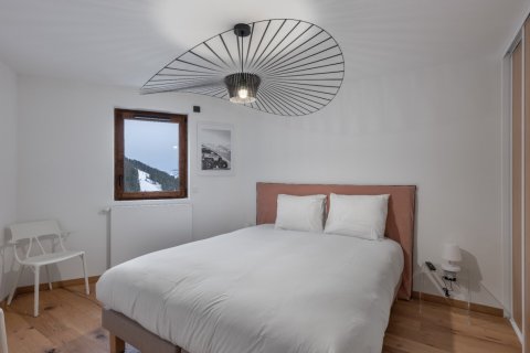 2 bedrooms Apartment in Courchevel, France No. 99506 8