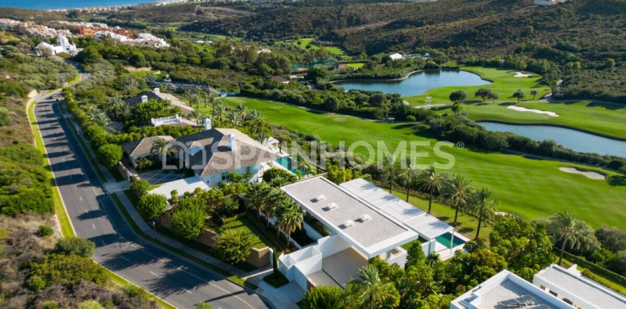 5 dormitorios Villa en Casares, Spain No. 127938