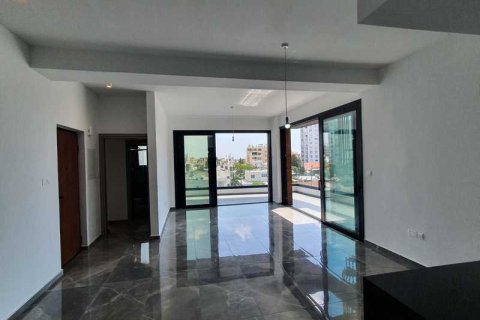 4 bedrooms Penthouse in Limassol, Cyprus No. 34819 9