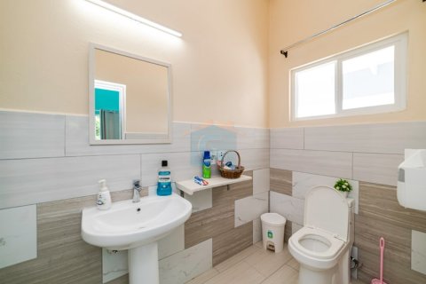 4 bedrooms House in Saint George South, Grenada No. 107174 11