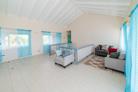 4 bedrooms House in Saint George South, Grenada No. 107174 23
