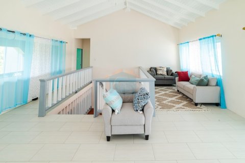 4 bedrooms House in Saint George South, Grenada No. 107174 5