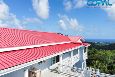 4 bedrooms House in Saint George South, Grenada No. 107174 21