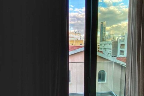 2 bedrooms Apartment in Limassol, Cyprus No. 81818 8