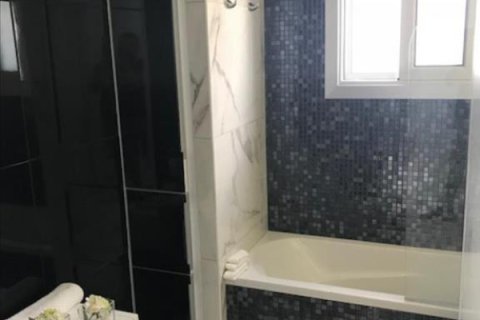 4 bedrooms Apartment in Limassol, Cyprus No. 106396 13