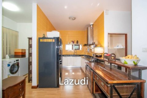 4 bedrooms House in Chiang Mai, Thailand No. 98021 8