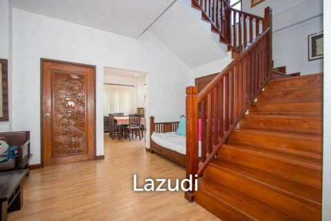 4 bedrooms House in Chiang Mai, Thailand No. 98021 9