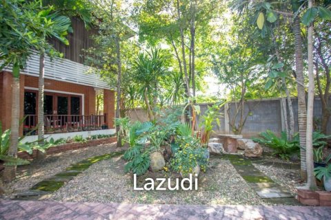 4 bedrooms House in Chiang Mai, Thailand No. 98021 2