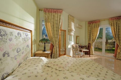 582m² Villa in Heraklion, Greece No. 109020 11