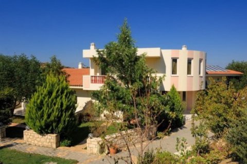 582m² Villa in Heraklion, Greece No. 109020 3