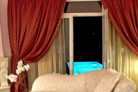 582m² Villa in Heraklion, Greece No. 109020 8