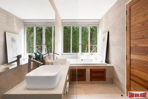 4 bedrooms Villa in Ko Samui, Thailand No. 96228 12