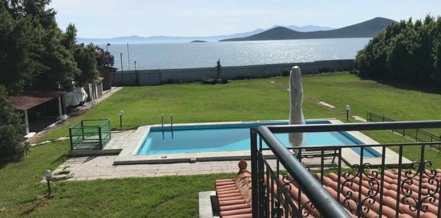 9 bedrooms Villa in Phthiotis, Greece No. 124172