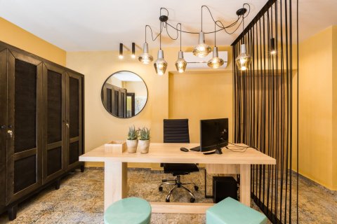 4 bedrooms Commercial property in Chania, Greece No. 23929 1