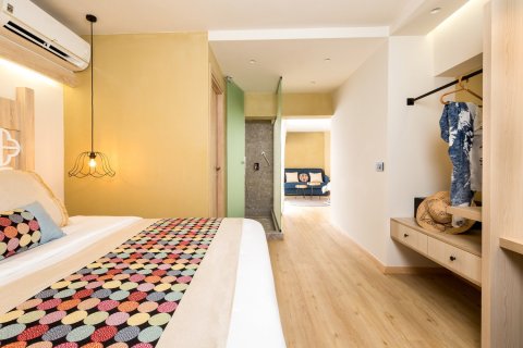 4 bedrooms Commercial property in Chania, Greece No. 23929 4