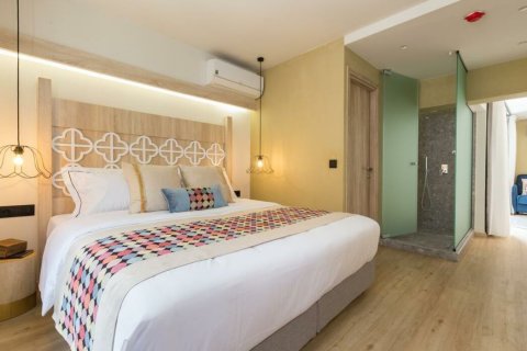 4 bedrooms Commercial property in Chania, Greece No. 23929 3