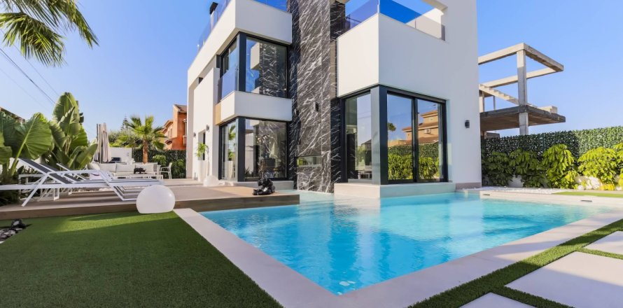 1 dormitorio Villa en Torrevieja, Spain No. 26158