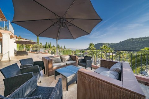 6 bedrooms Villa in Grasse, France No. 83481 5