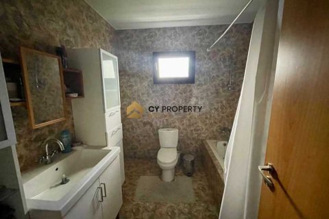 4 bedrooms House in Meneou, Cyprus No. 31438 8