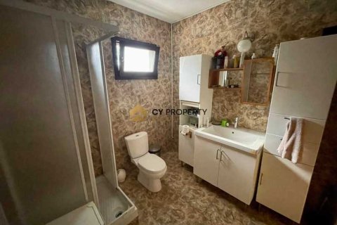 4 bedrooms House in Meneou, Cyprus No. 31438 9