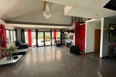 4 bedrooms House in Meneou, Cyprus No. 31438 3