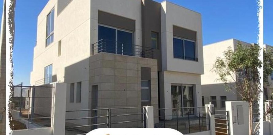 6 bedrooms Villa in 5th Neighborhood, Vietnam No. 38144