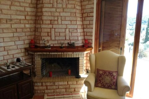 Дом с 4 спальнями в Ахайя, Греция №108682 4