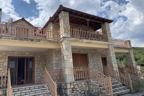 Дом с 4 спальнями в Ахайя, Греция №108682 6