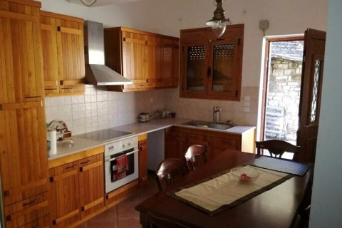 Дом с 4 спальнями в Ахайя, Греция №108682 5